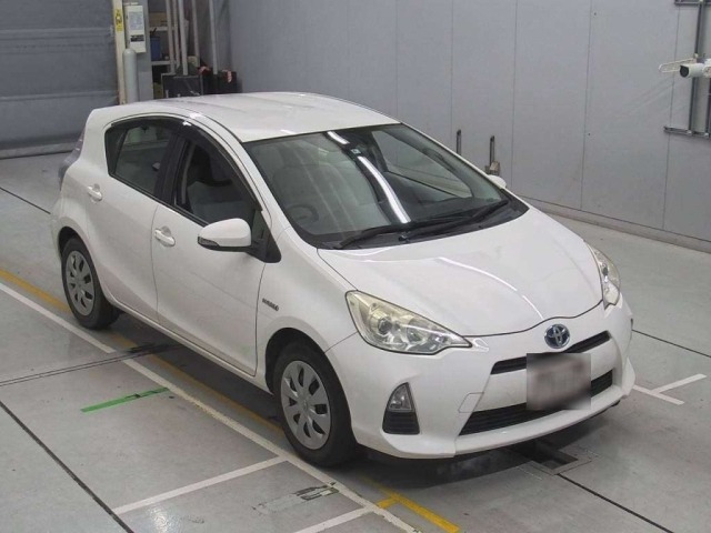 Toyota Aqua L 2013