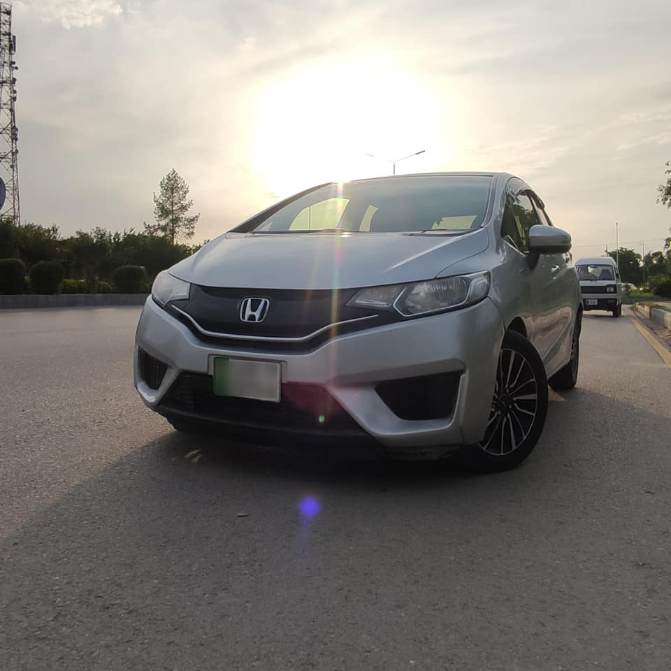 Honda Fit 1.5 Hybrid S Package 2016